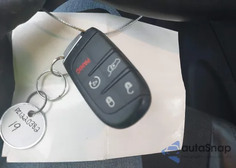 2018 Jeep Grand Cherokee Altitude 4X4 z USA, uszkodzony, nr VIN 1C4RJFAGXJC464836